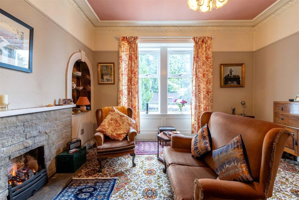 Property photo 3 of 57 Picture No. 03