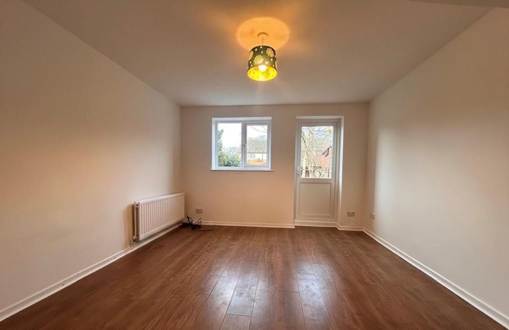 Property photo 3 of 8 106 Woodpecker.Jpg