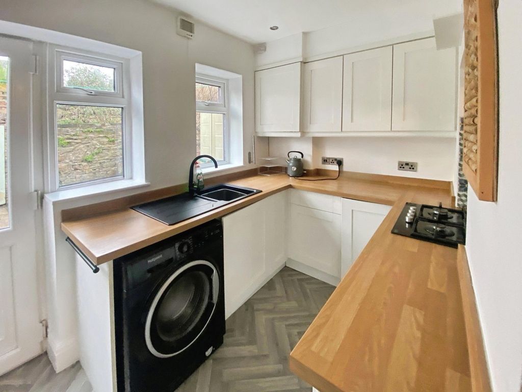 Property photo 1 of 9 Picture No. 24