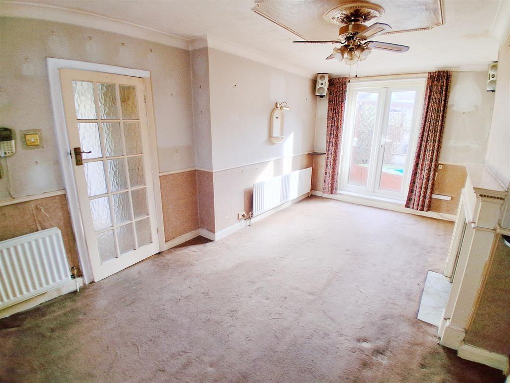 Property photo 3 of 15 2