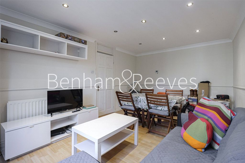 Property photo 3 of 15 Picture No. 04