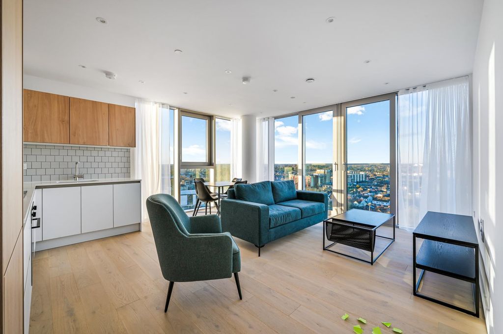 Property photo 1 of 3