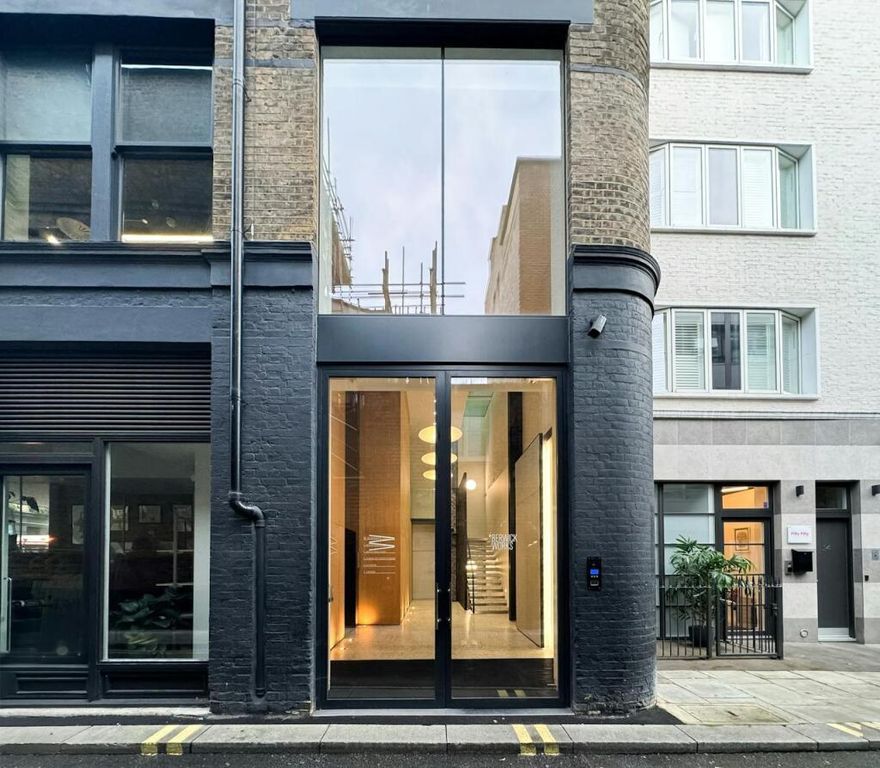 Property photo 2 of 11 Photo 4