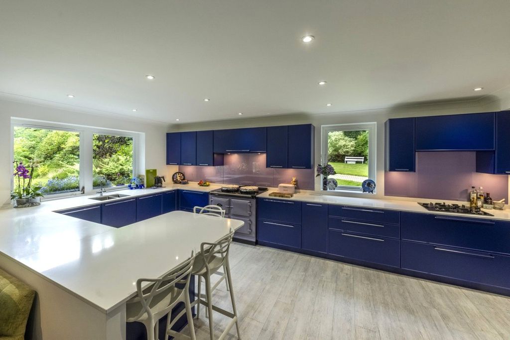 Property photo 3 of 12 Kitchen Diner