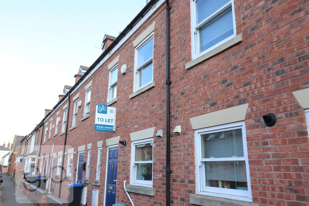 Property photo 1 of 17 17.Png