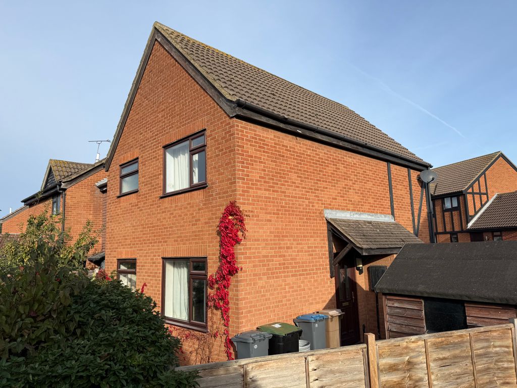Property photo 1 of 16 1 Bedroom Corner Terrace House For Sale - Felixstowe - Wainwrights