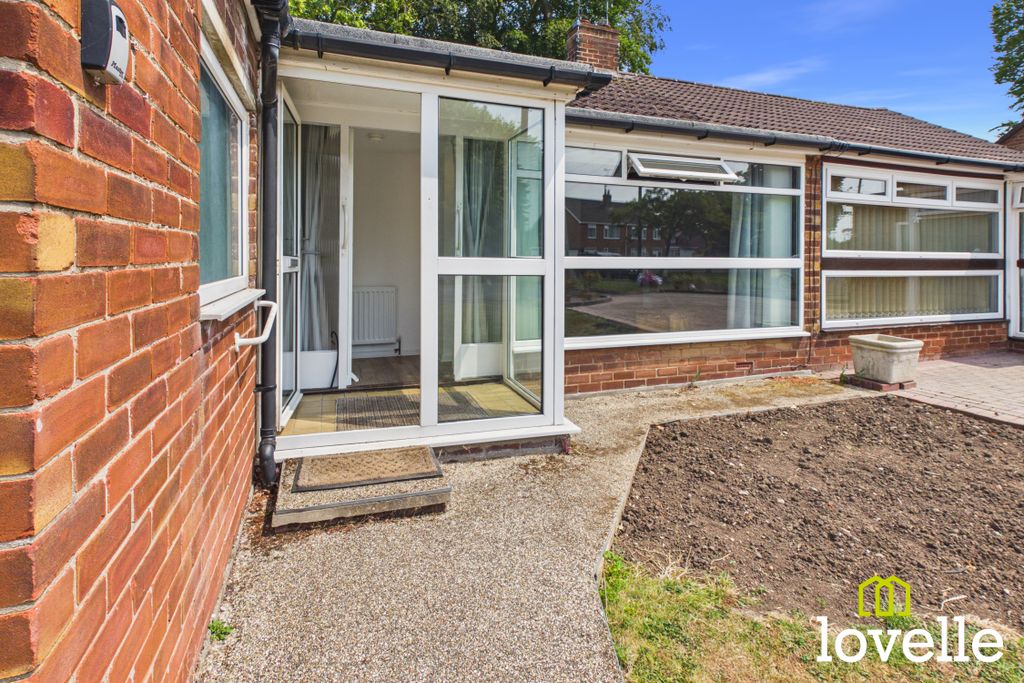 Property photo 2 of 30