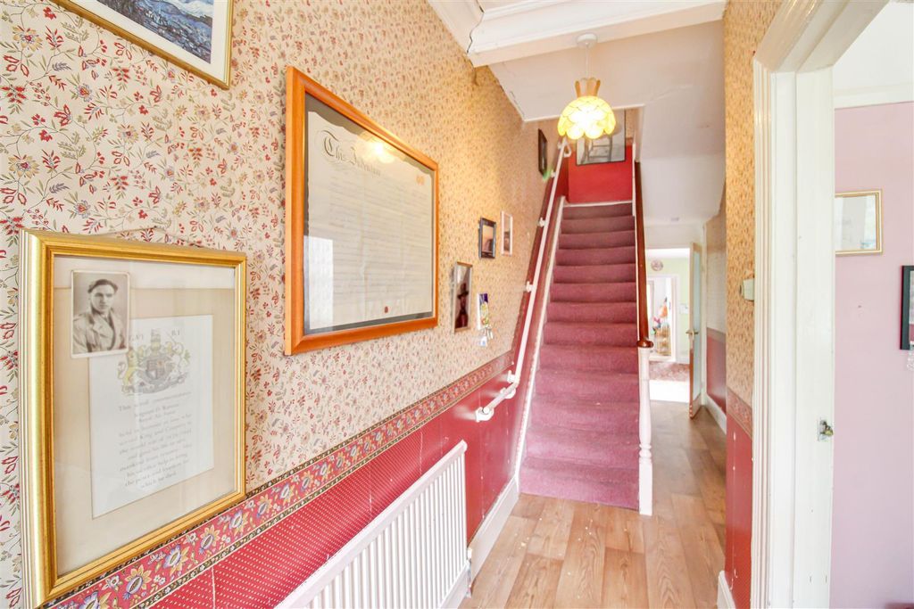 Property photo 2 of 27 Hallway