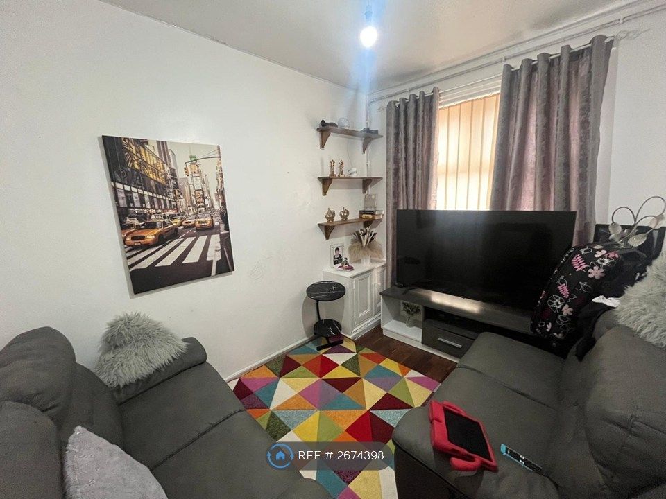 Property photo 2 of 4