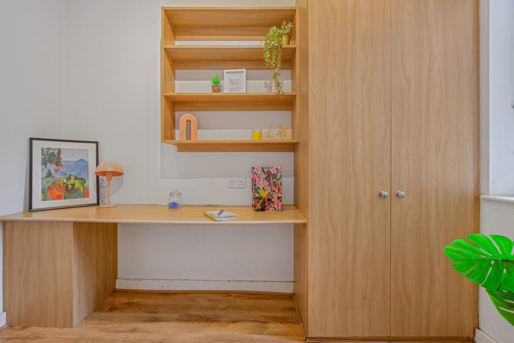 Property photo 3 of 7 Property Photo