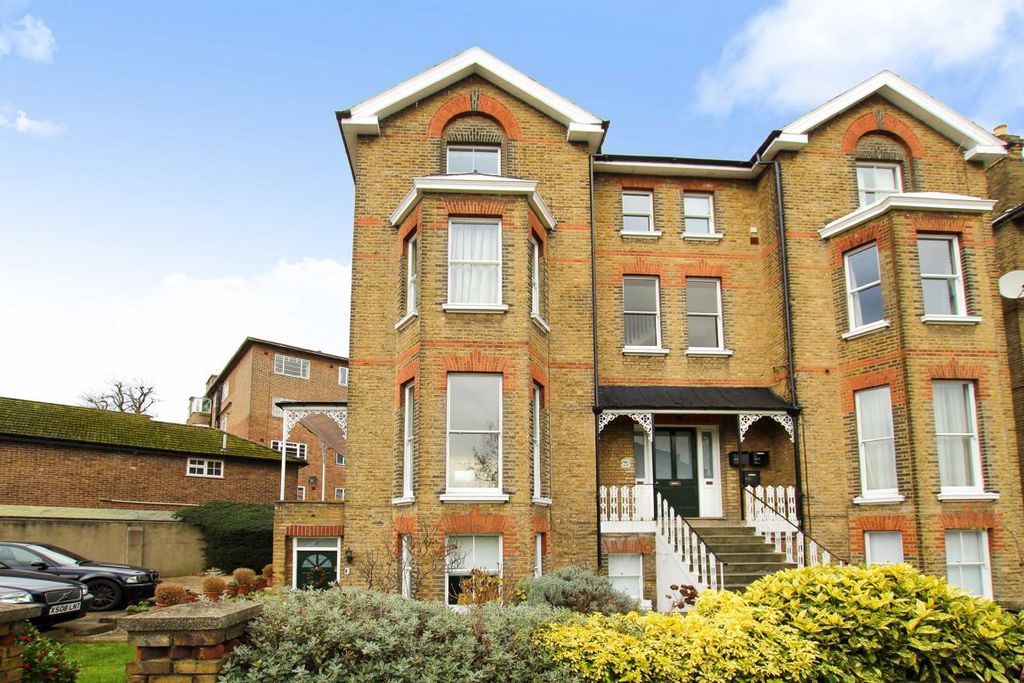 Property photo 1 of 4