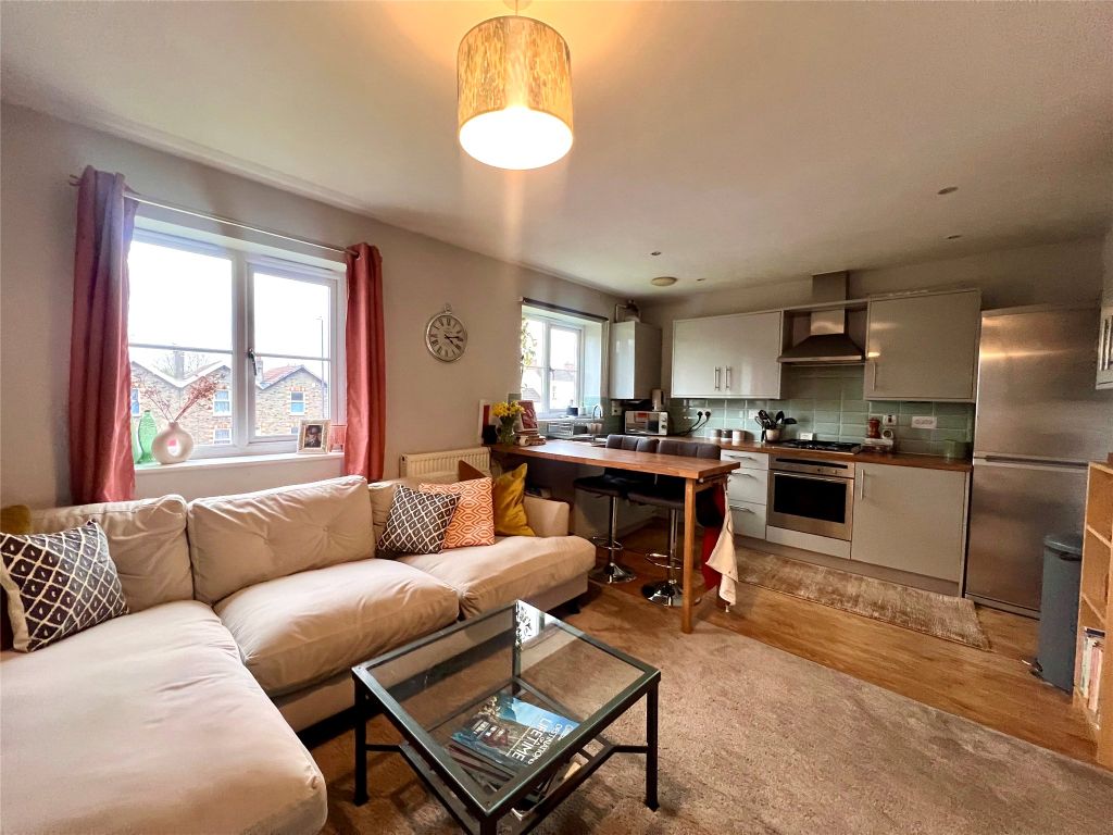 Property photo 3 of 12 Front Room