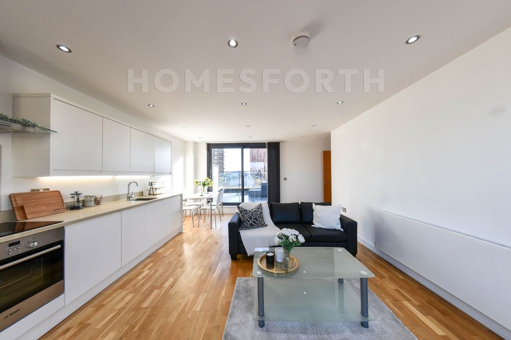 Property photo 3 of 13 Photo 10