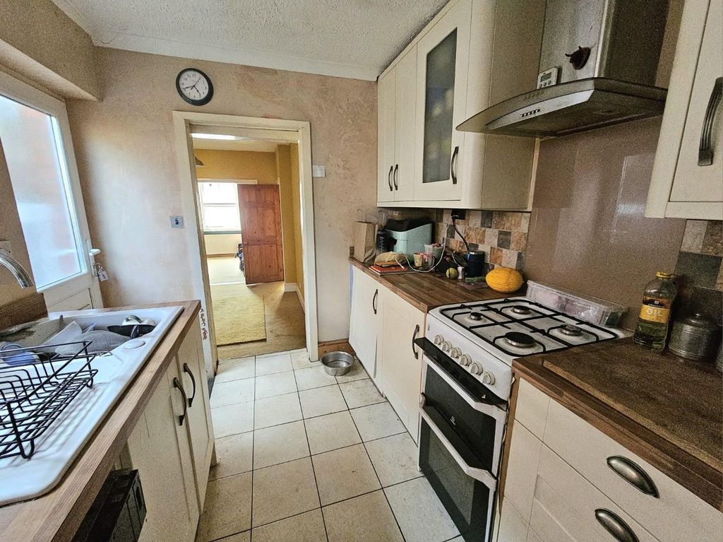 Property photo 3 of 24 A509c7E7-0769-47E8-B083-A43d066338cd.Jpg