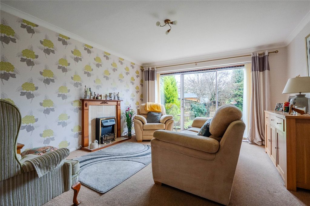 Property photo 2 of 15 Picture No. 13