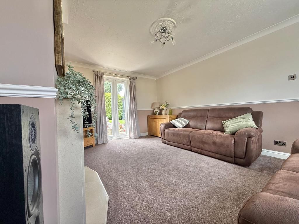 Property photo 3 of 14 Photo 3