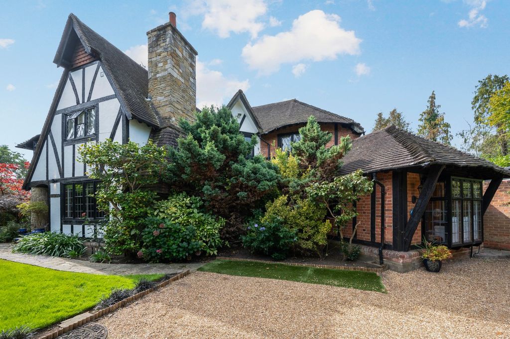 Property photo 1 of 23