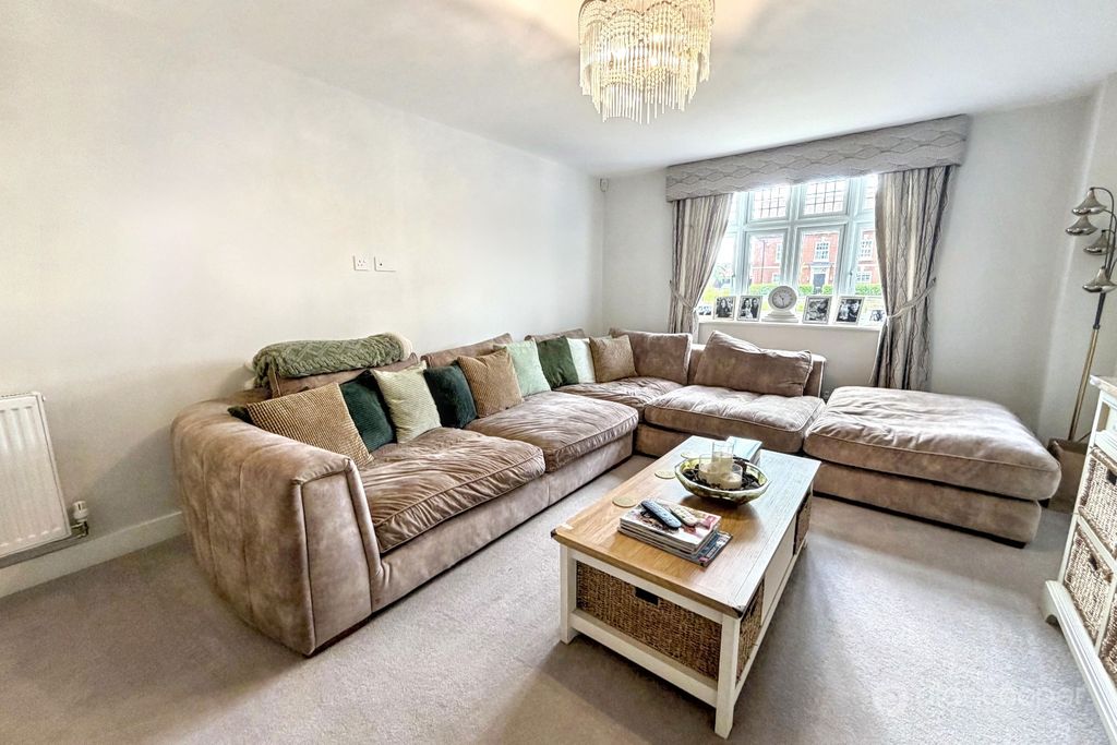 Property photo 3 of 26 5154816