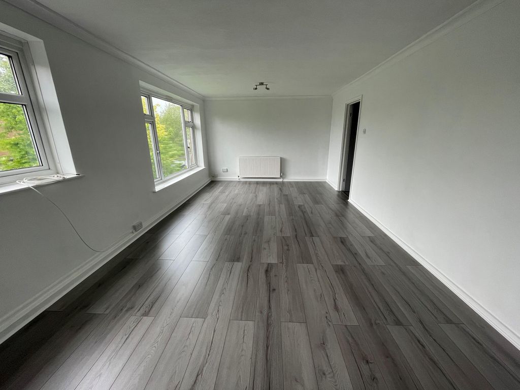 Property photo 2 of 9 Living Room