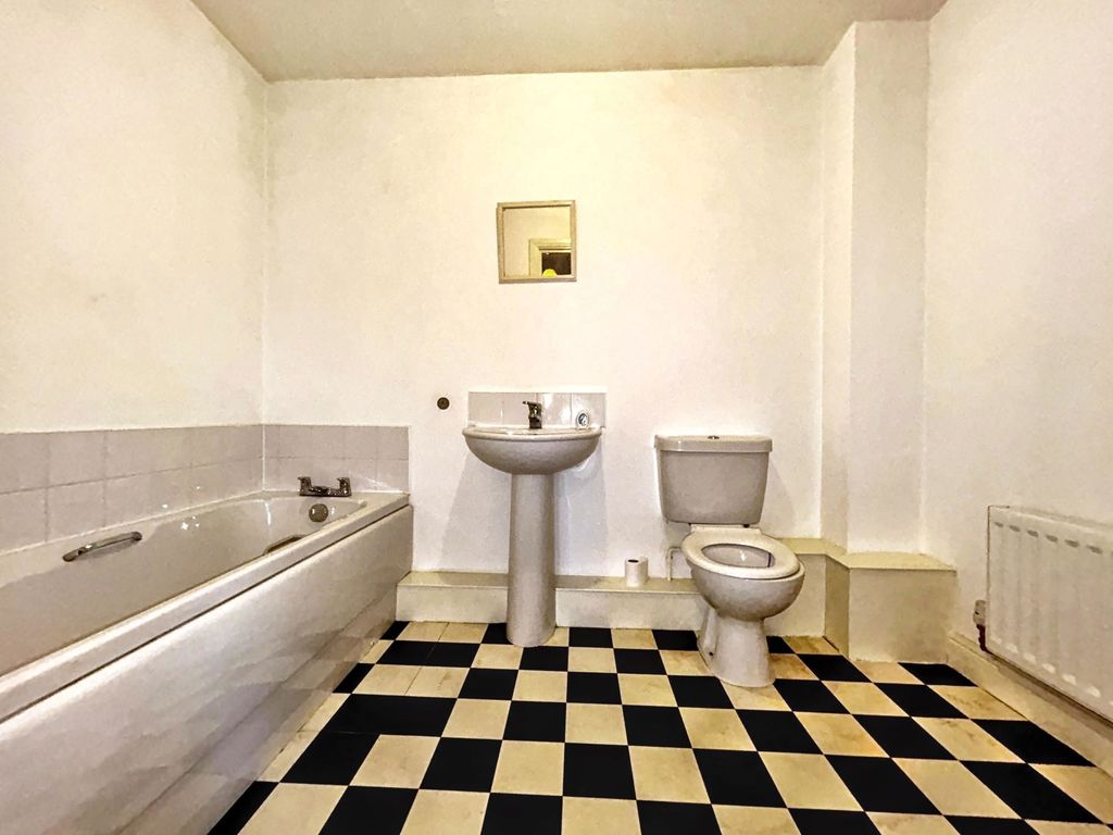 Property photo 3 of 9