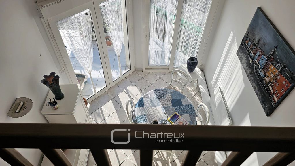 Property photo 1 of 18 Sea-View Apartment