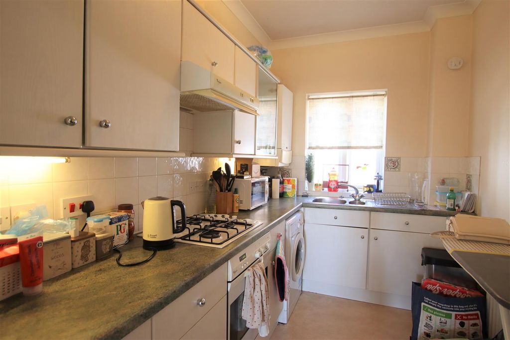 Property photo 3 of 5