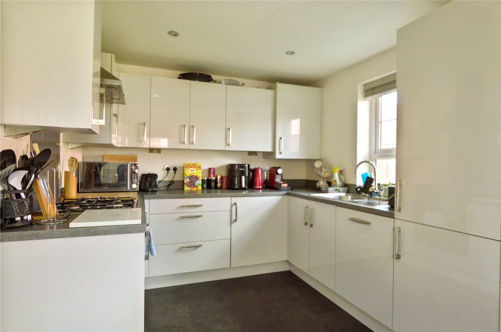 Property photo 3 of 14 Picture No. 33