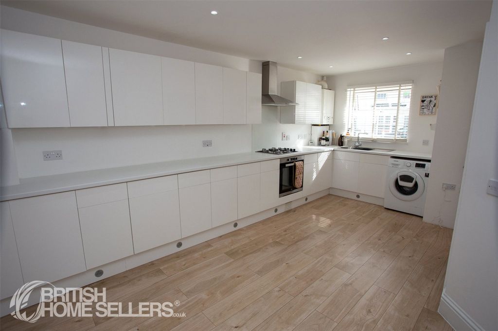 Property photo 2 of 19 Picture No. 65