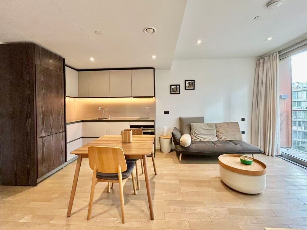 Property photo 3 of 25