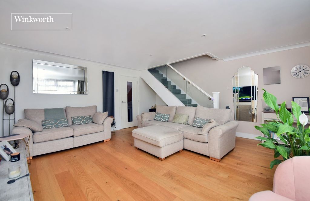 Property photo 3 of 15 Picture No. 04