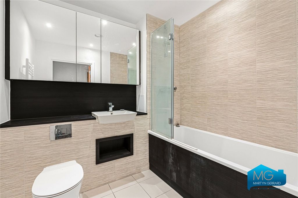 Additional image 13 of 3 bed flat to rentMedawar Drive, London NW7