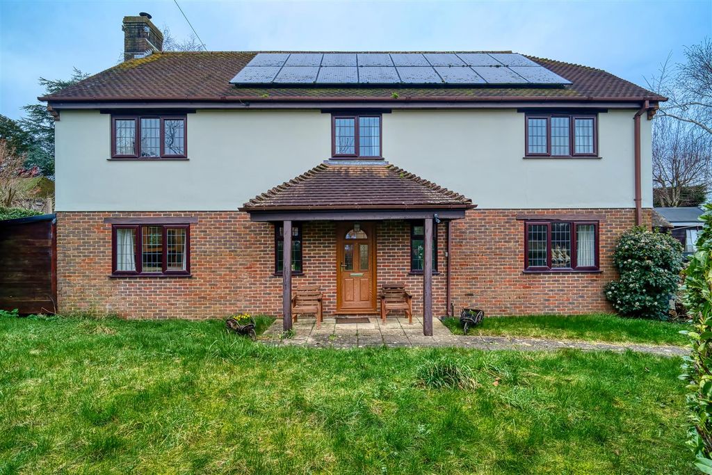 Property photo 1 of 11 Front