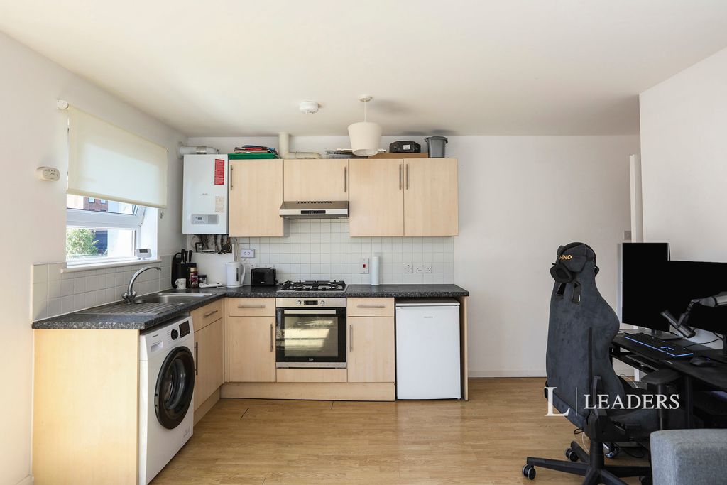 Property photo 3 of 12 Pbox-Img.Jpg