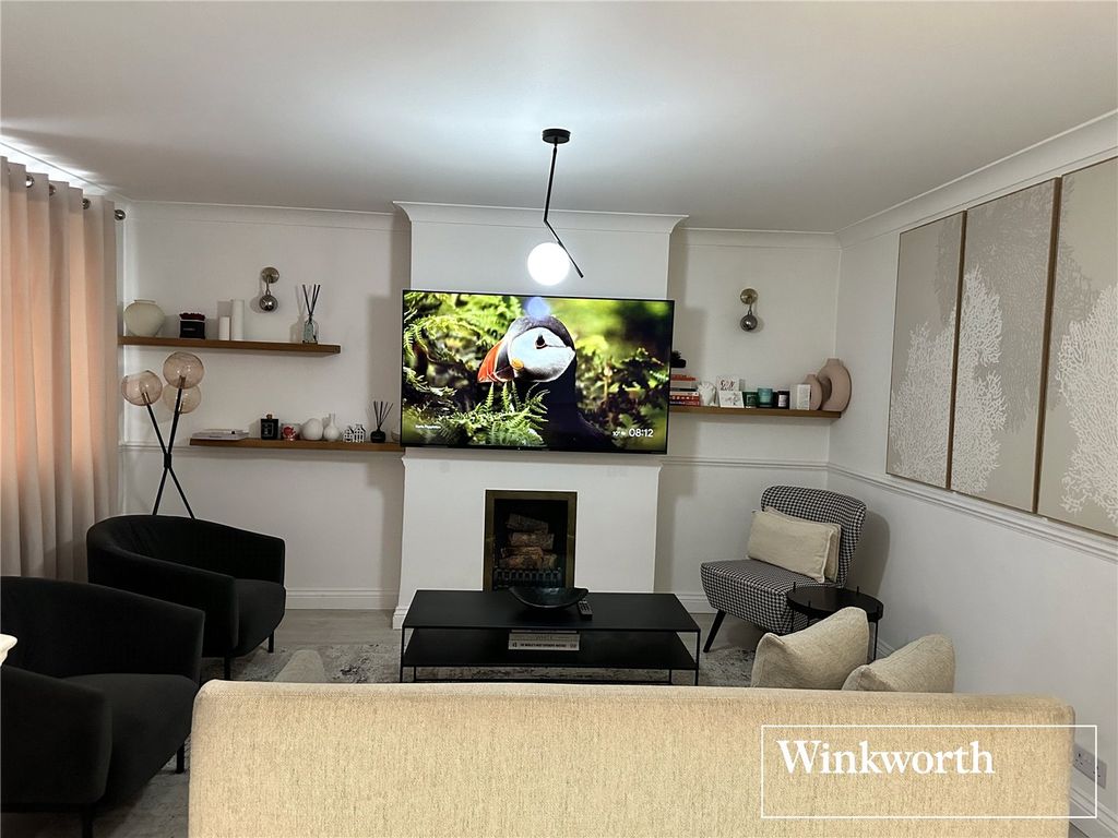 Property photo 2 of 15 Picture No. 35