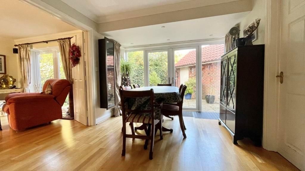 Property photo 3 of 14 Diningroom2.Jpg