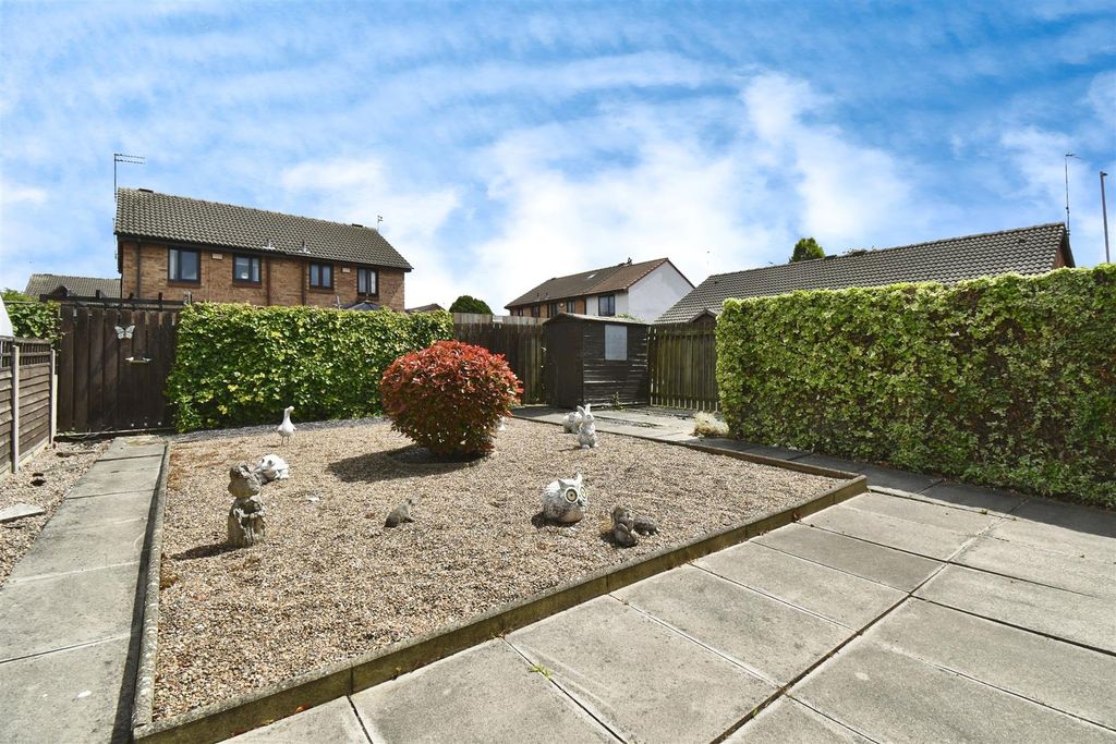 Property photo 3 of 14 Outside