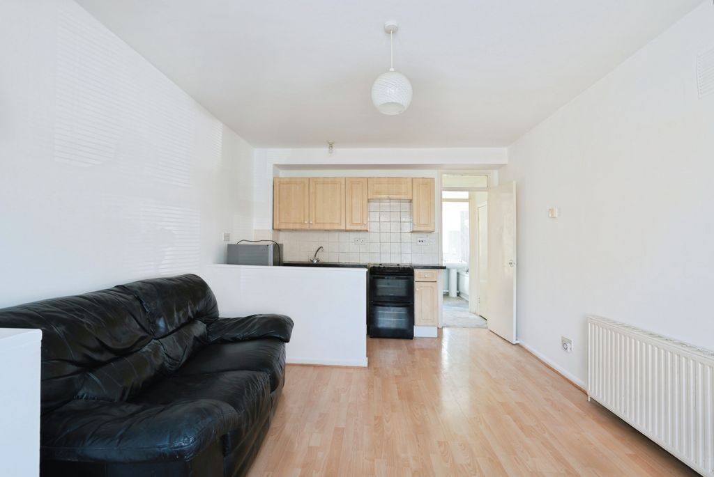 Property photo 2 of 10 Image