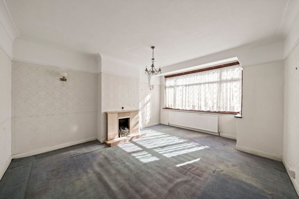 Property photo 2 of 14 Photo 8