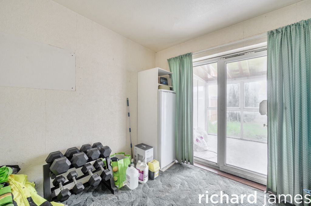 Property photo 3 of 12 Ffe8998Ea2A04188Bfccc7959Af930A7