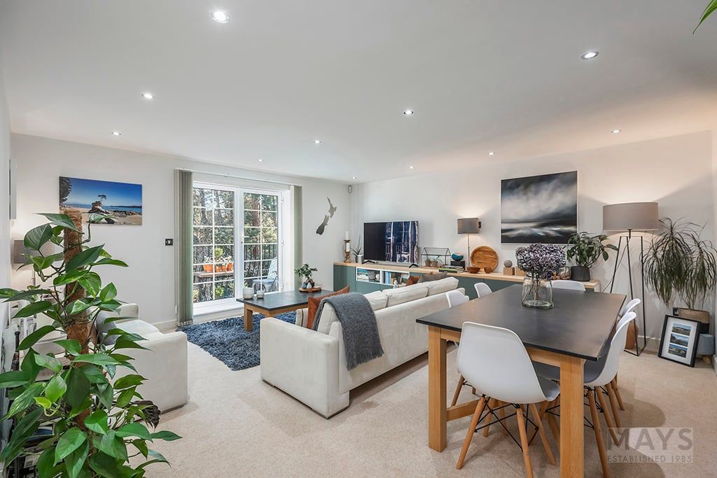 Property photo 1 of 31