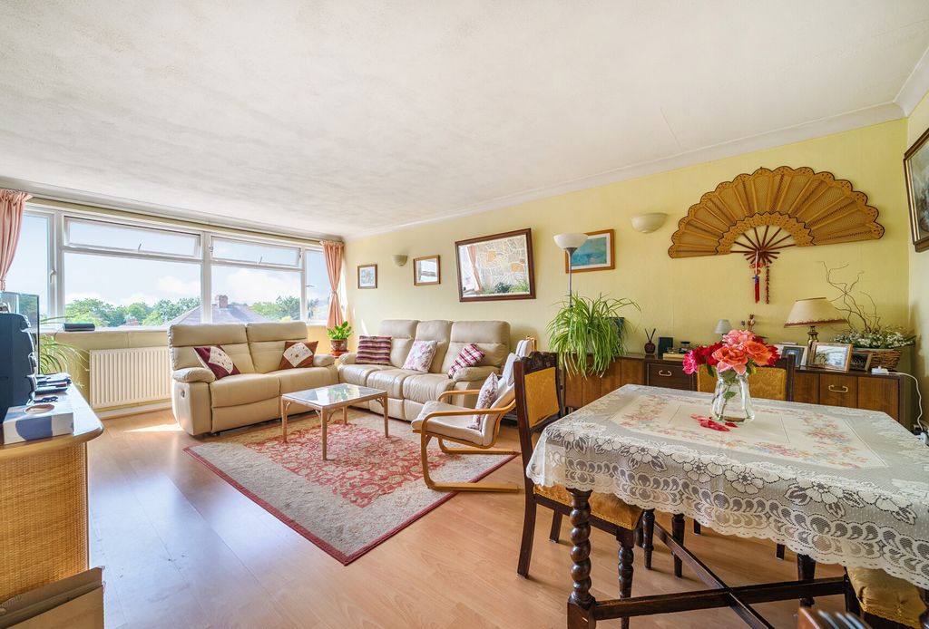 Property photo 1 of 10 1495562-8-6A633d9...