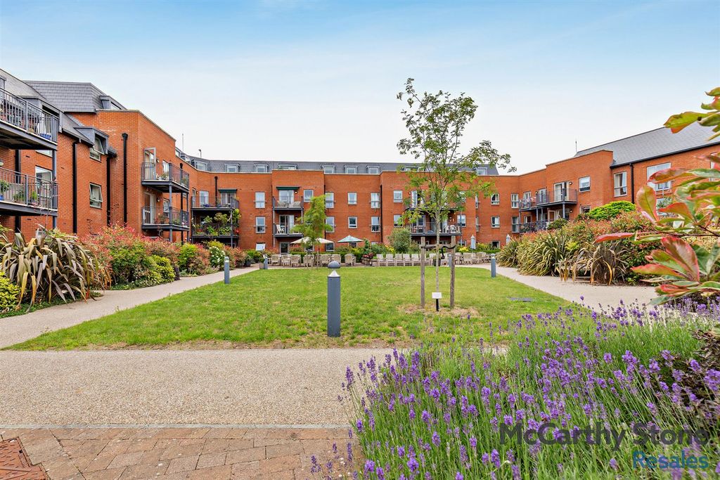 Additional image 34 of 2 bed flat for saleMonument Place, Endless Street, Salisbury SP1