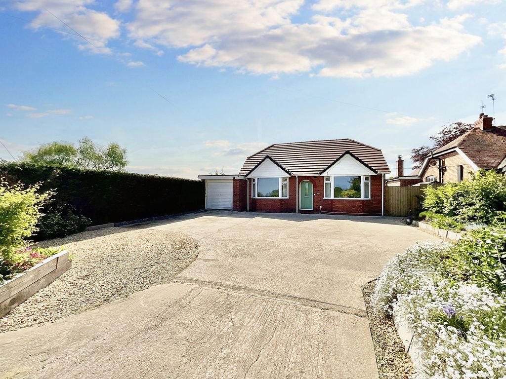 Property photo 2 of 25