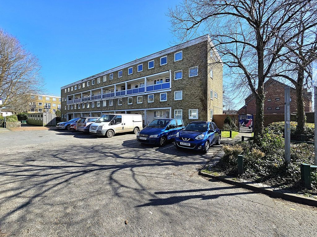 Property photo 1 of 20