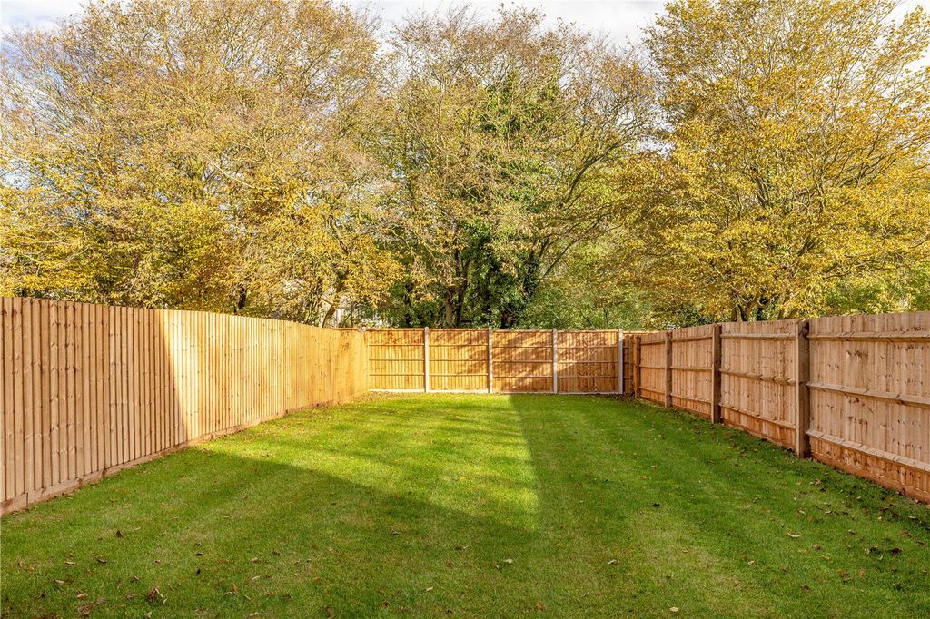 Property photo 2 of 11 Picture No. 02