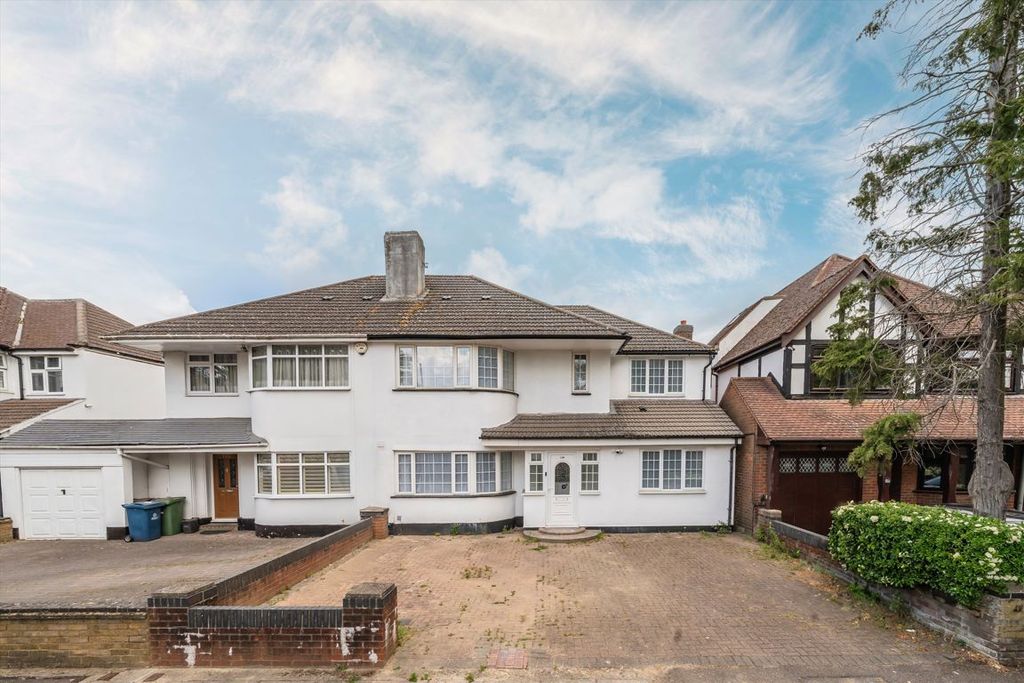 Property photo 1 of 12