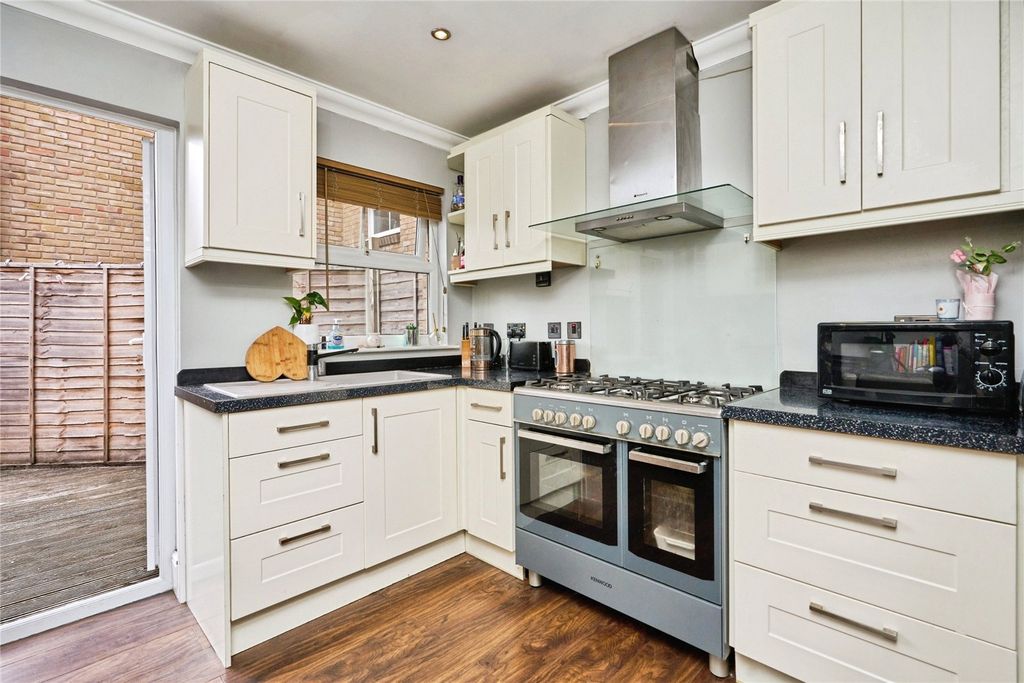 Property photo 3 of 19 Kitchen/Diner