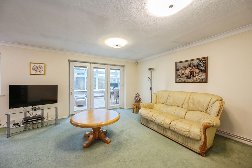 Property photo 2 of 18 Pbox-Img.Jpg