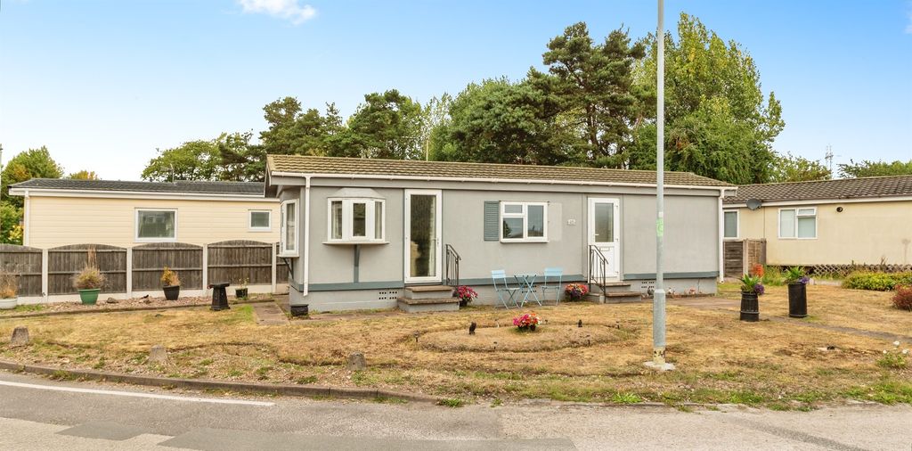Property photo 1 of 9