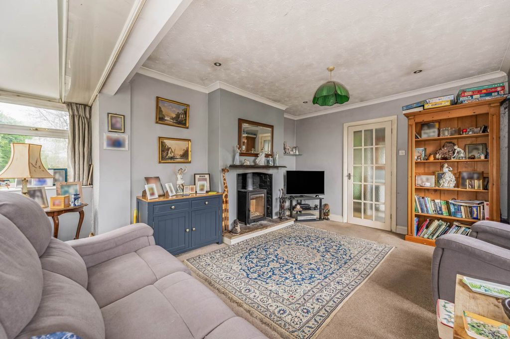 Property photo 3 of 20